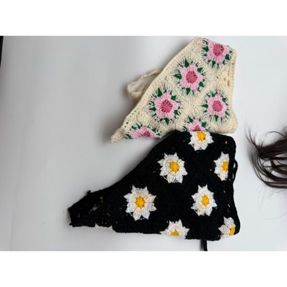 Flower Crochet Bandanas Hand-made 2 pack - Picture 4 of 4